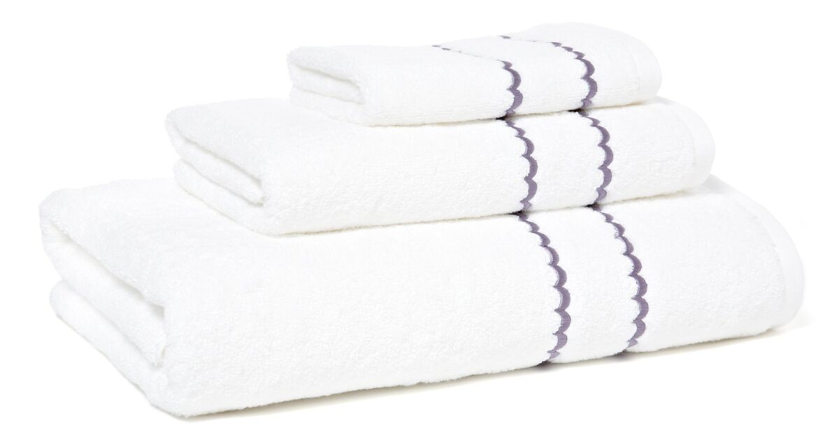 410136 Heavenly Soft Kitchen Roll Towel White 2 ply Special 11x7