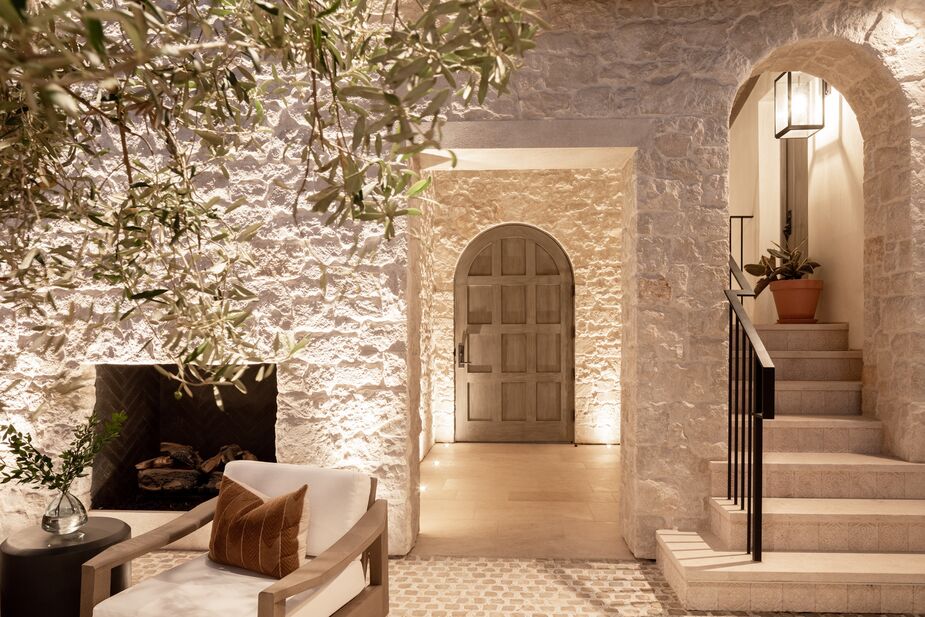 Mediterranean Influences Elevate a SoCal Home – One Kings Lane — Our ...