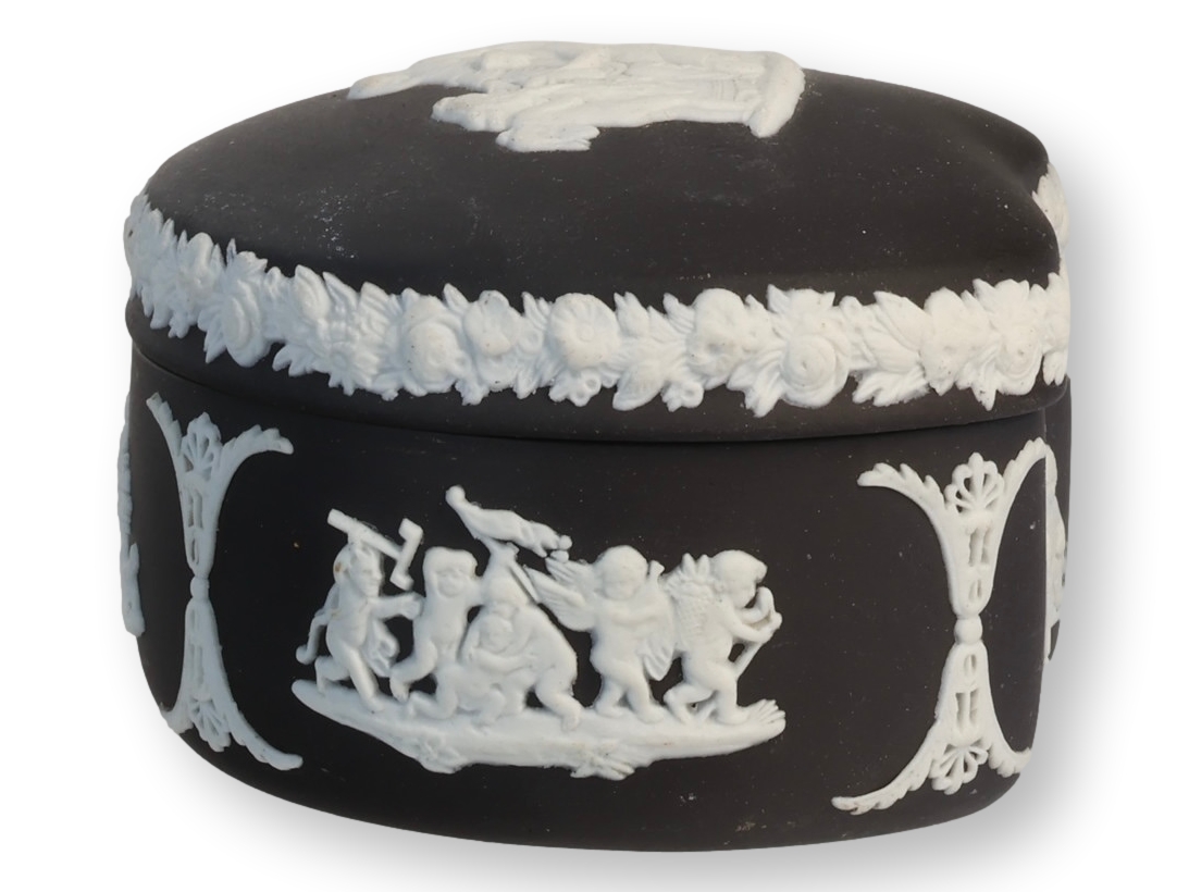 1966 Wedgwood Black Jasperware Box~P77719579