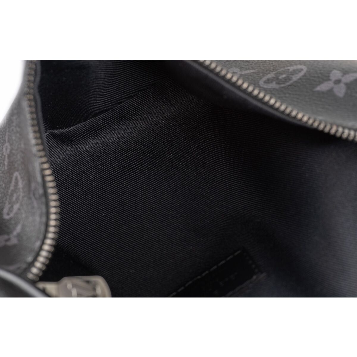 Louis Vuitton NIB Gents Black Monogram Bumbag For Sale at 1stDibs