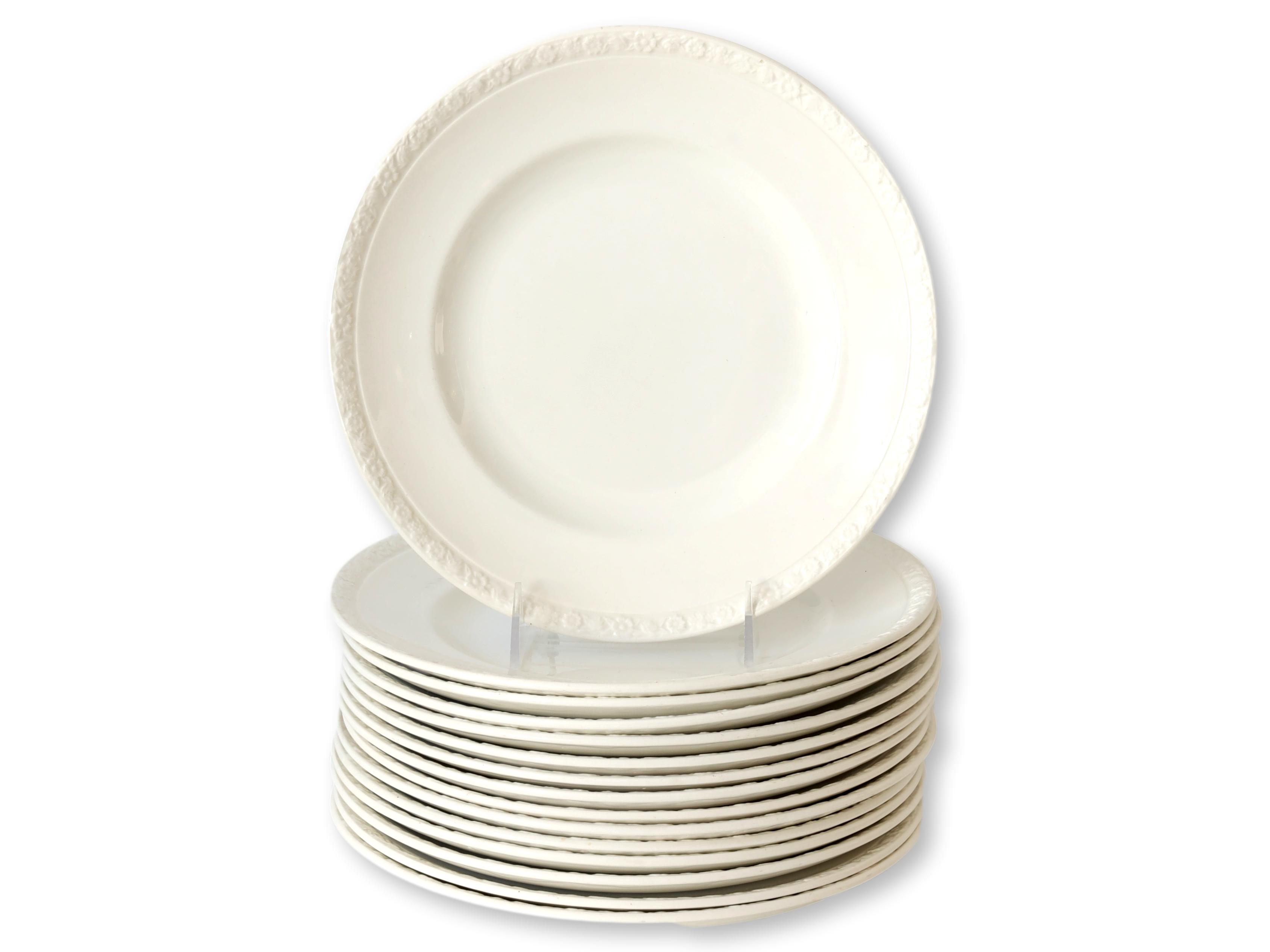 1960s Wedgwood White Dinner Plates, S/15~P77666933