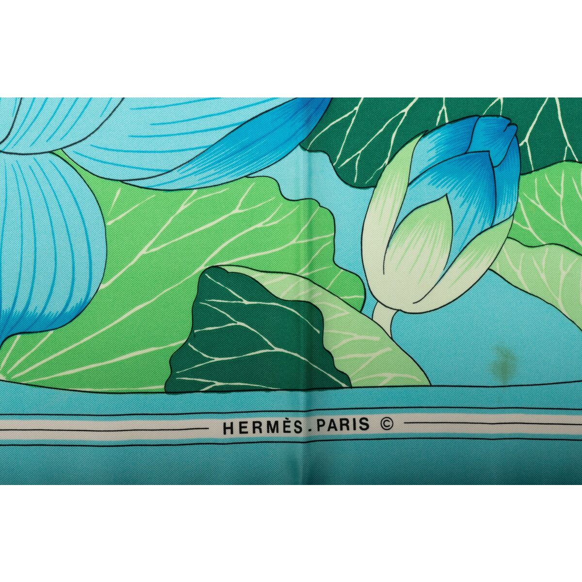 Boutique HERMES FLEUR DE LOTUS white, emerald green, anis and