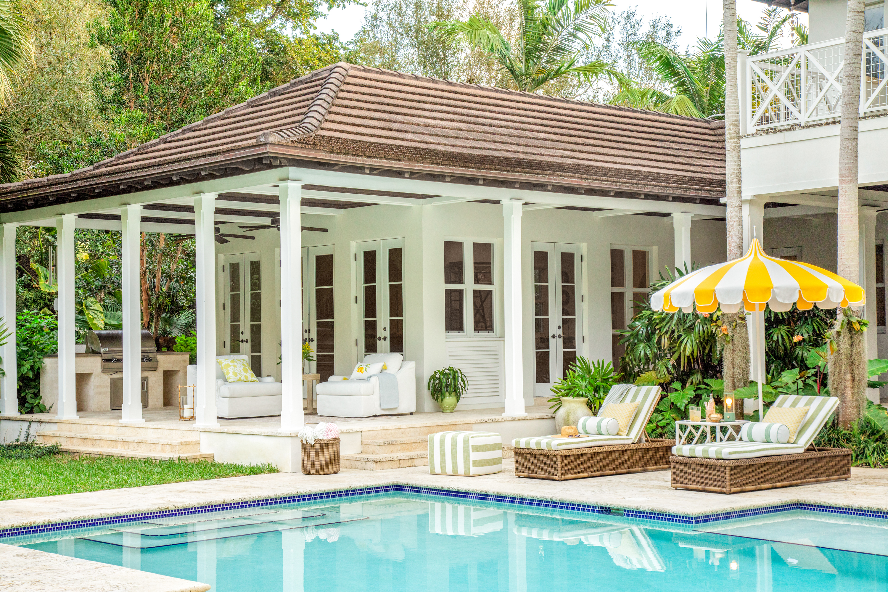 dual vented patio umbrella HONEY JOY 10 ft. Aluminum Outdoor Auto-tilt Patio Market Umbrella W/Double  Vented in Orange TOPB002299