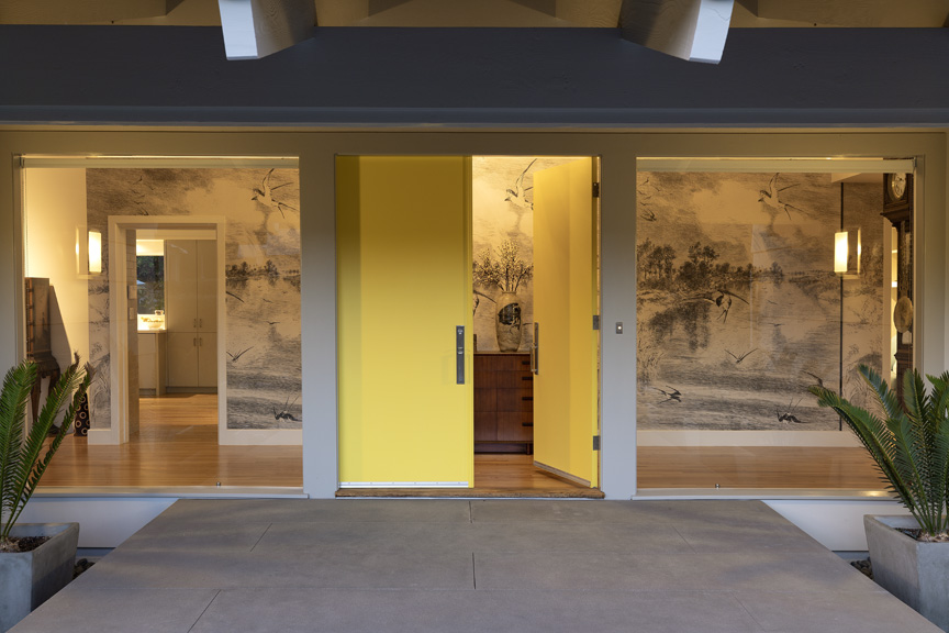 A Mid-Century Home Embraces the California Dream
