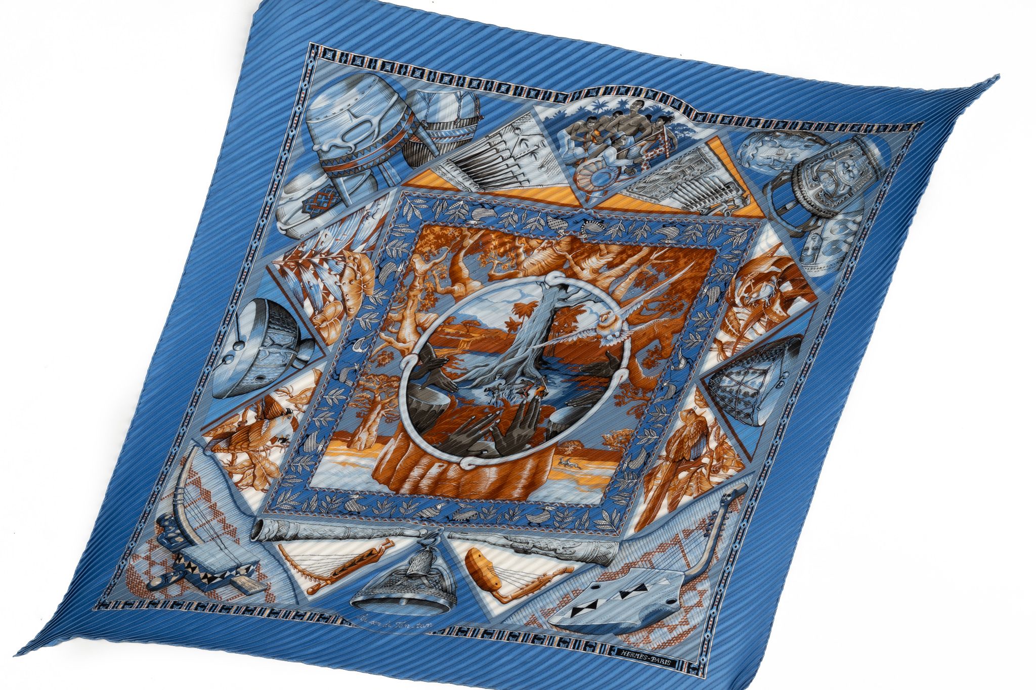 Hermès Au son de tam tam plisse Scarf~P77661302