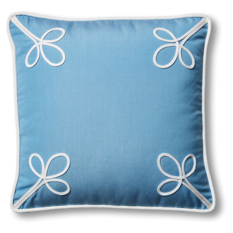 Kit Outdoor Box Pillow, Blue/White