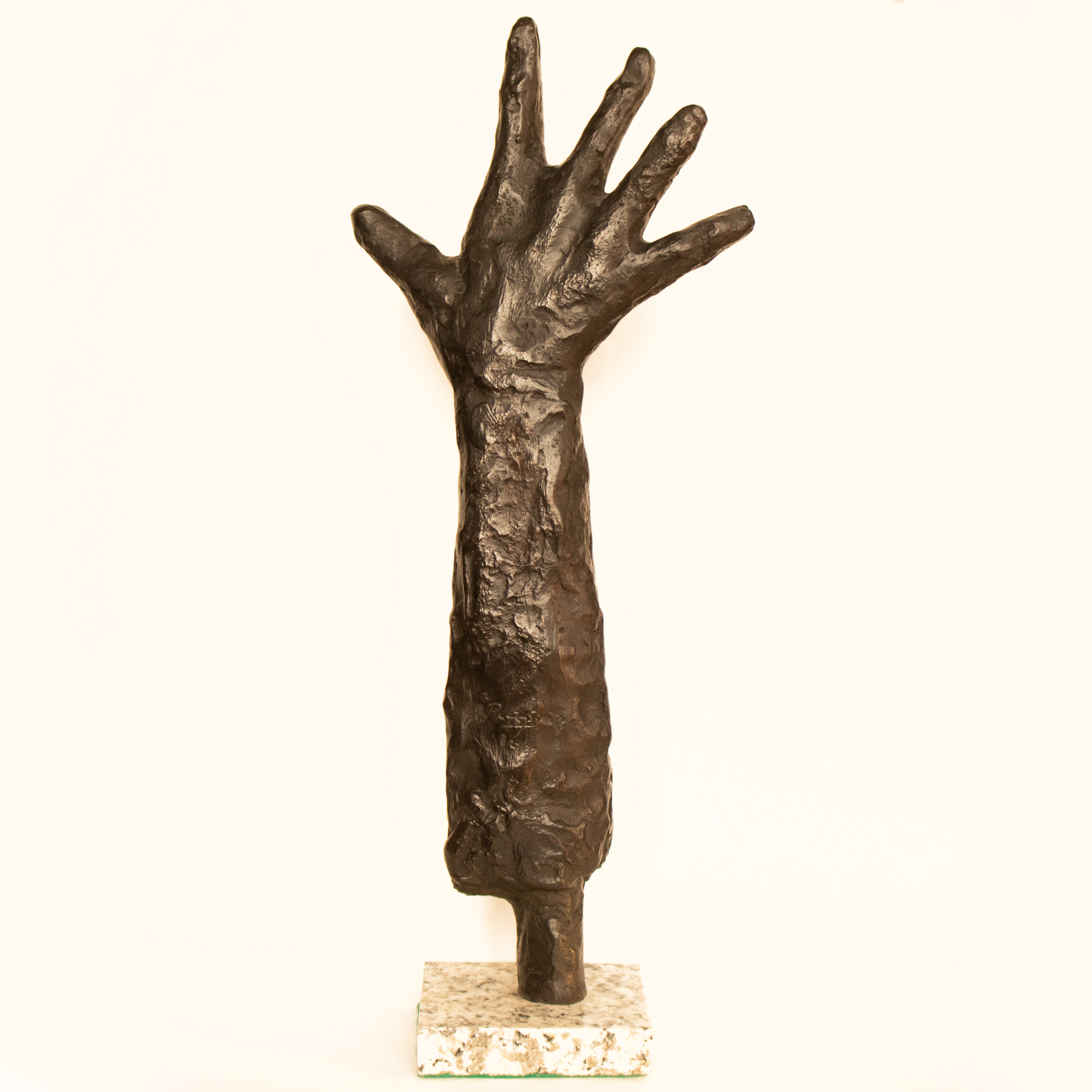 After Picasso Arm Bronze Sculpture 24/30~P77674693