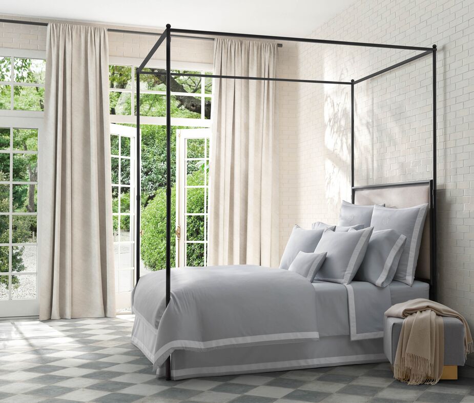 The Francis bedding suite is woven of Egyptian cotton sateen with an impressive 615-thread count for the ultimate in sumptuousness. The Amalfi Canopy Bed provides additional pampering.
