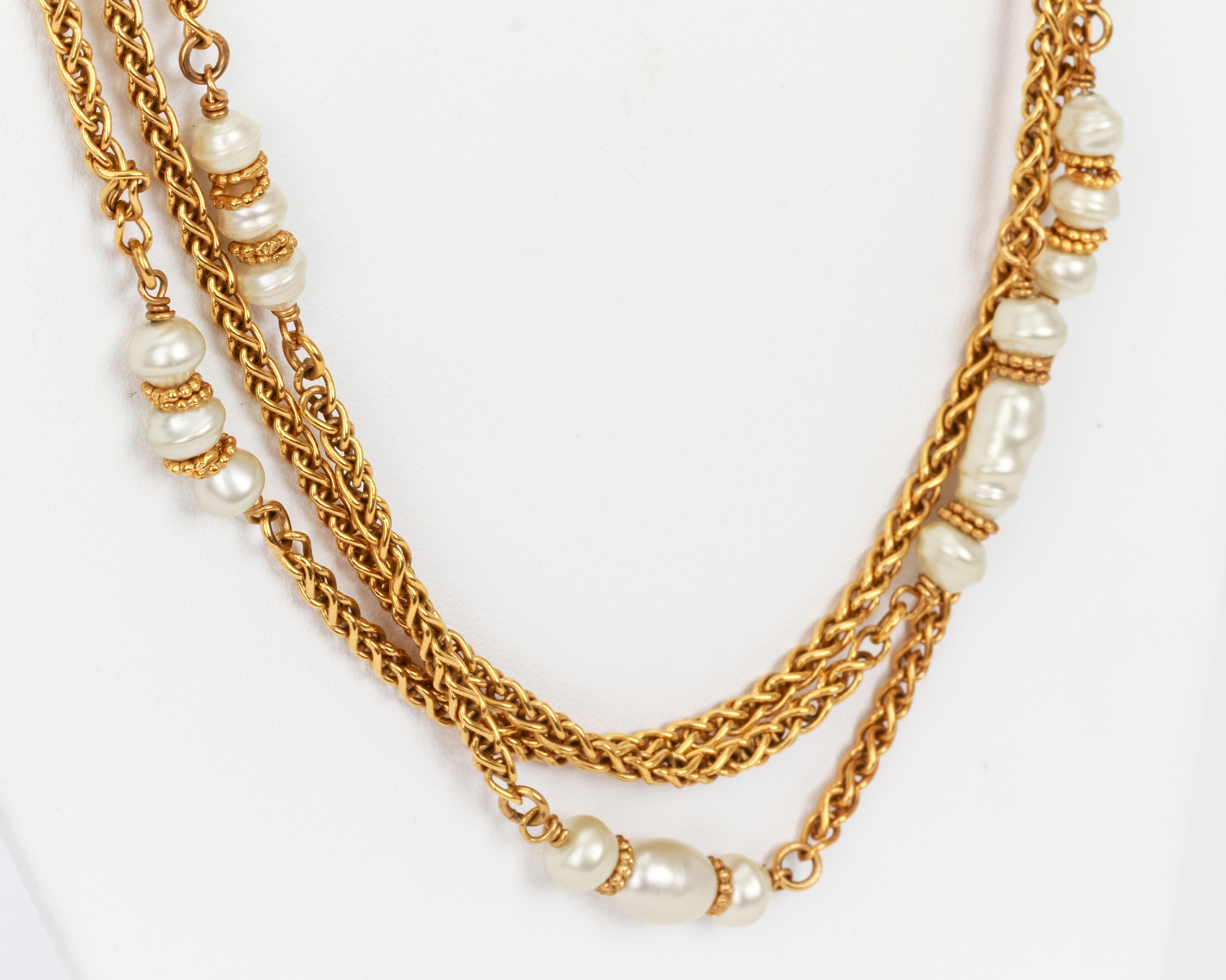 Chanel Long Sautoir Gold Pearls Necklace - Vintage Lux