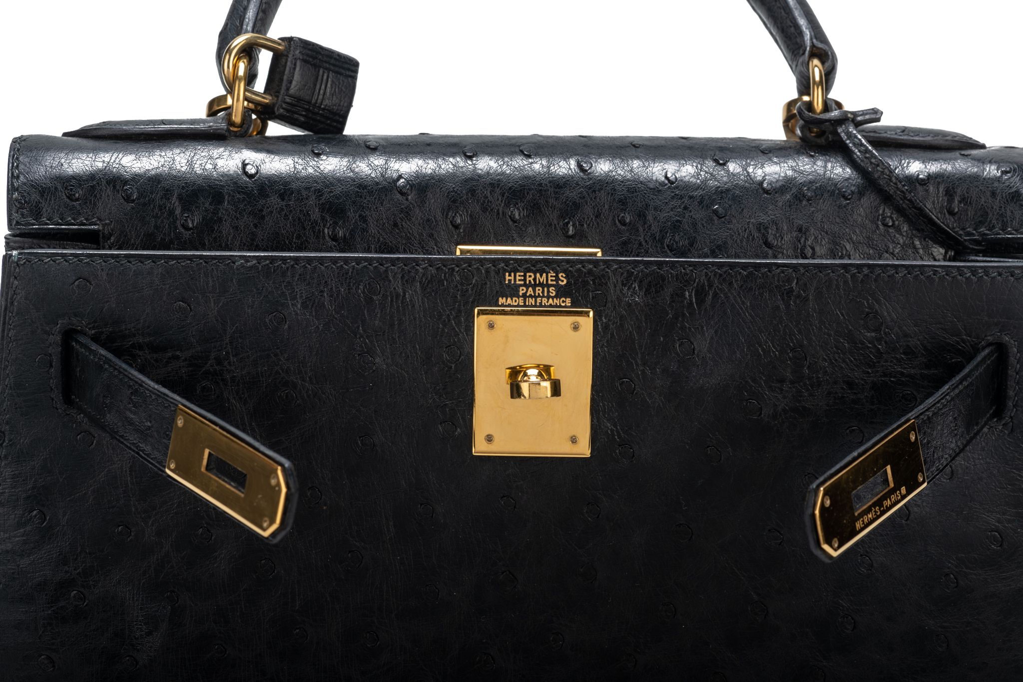 Kelly 35 Gold Colour in Ostrich Leather with gold Hardware. Hermès
