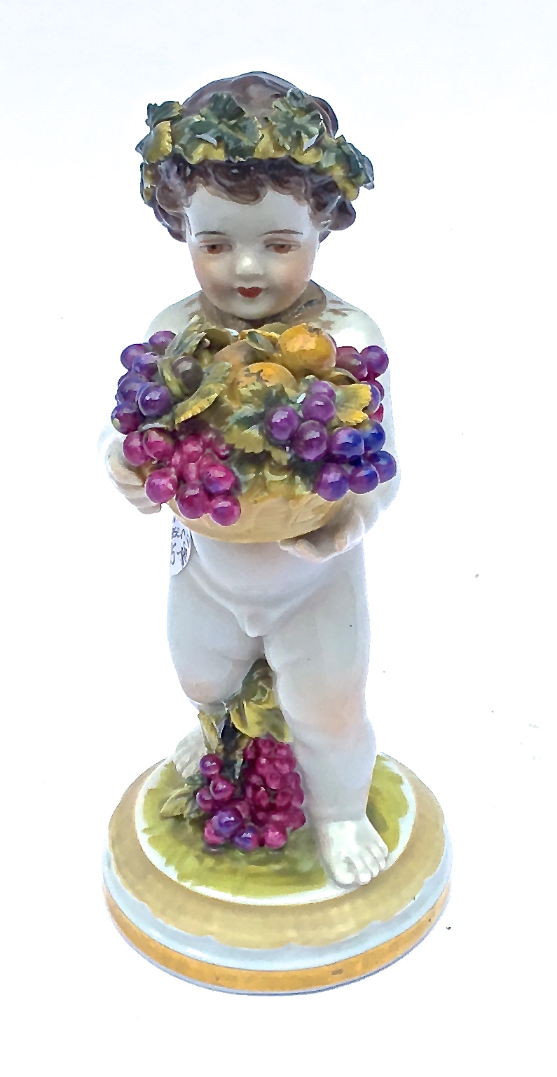 Antique Cherub Figurine~P77358601