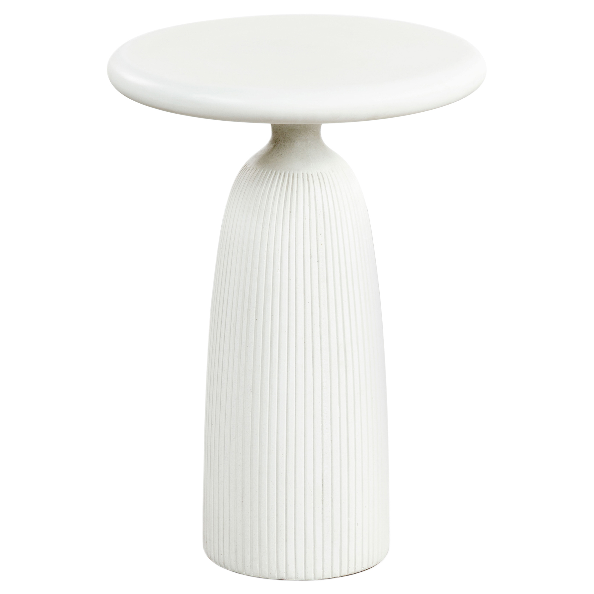 Finoryn Round Concrete Accent Table