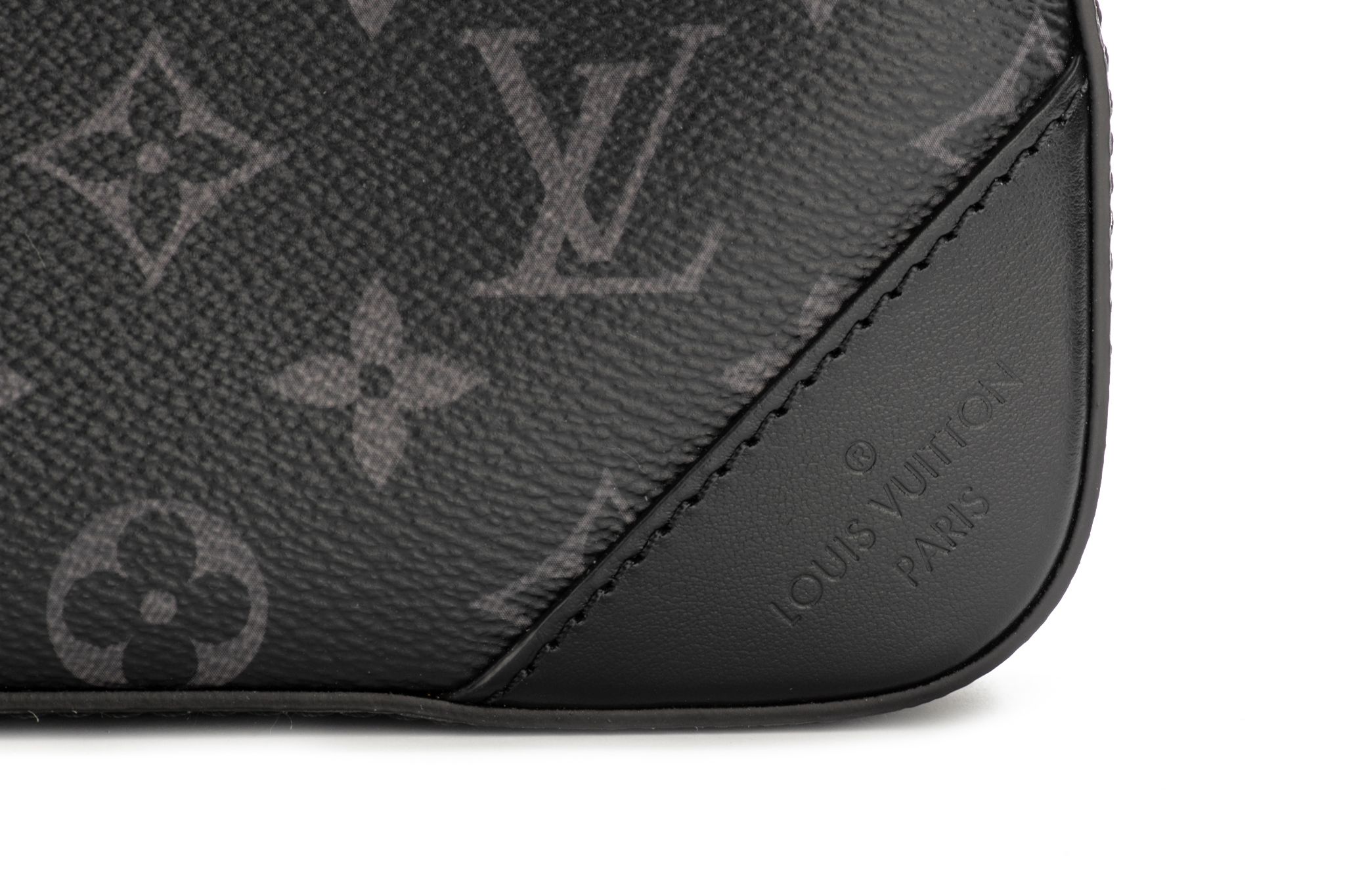 Vuitton Men Multi Pochette Black Gray - Vintage Lux