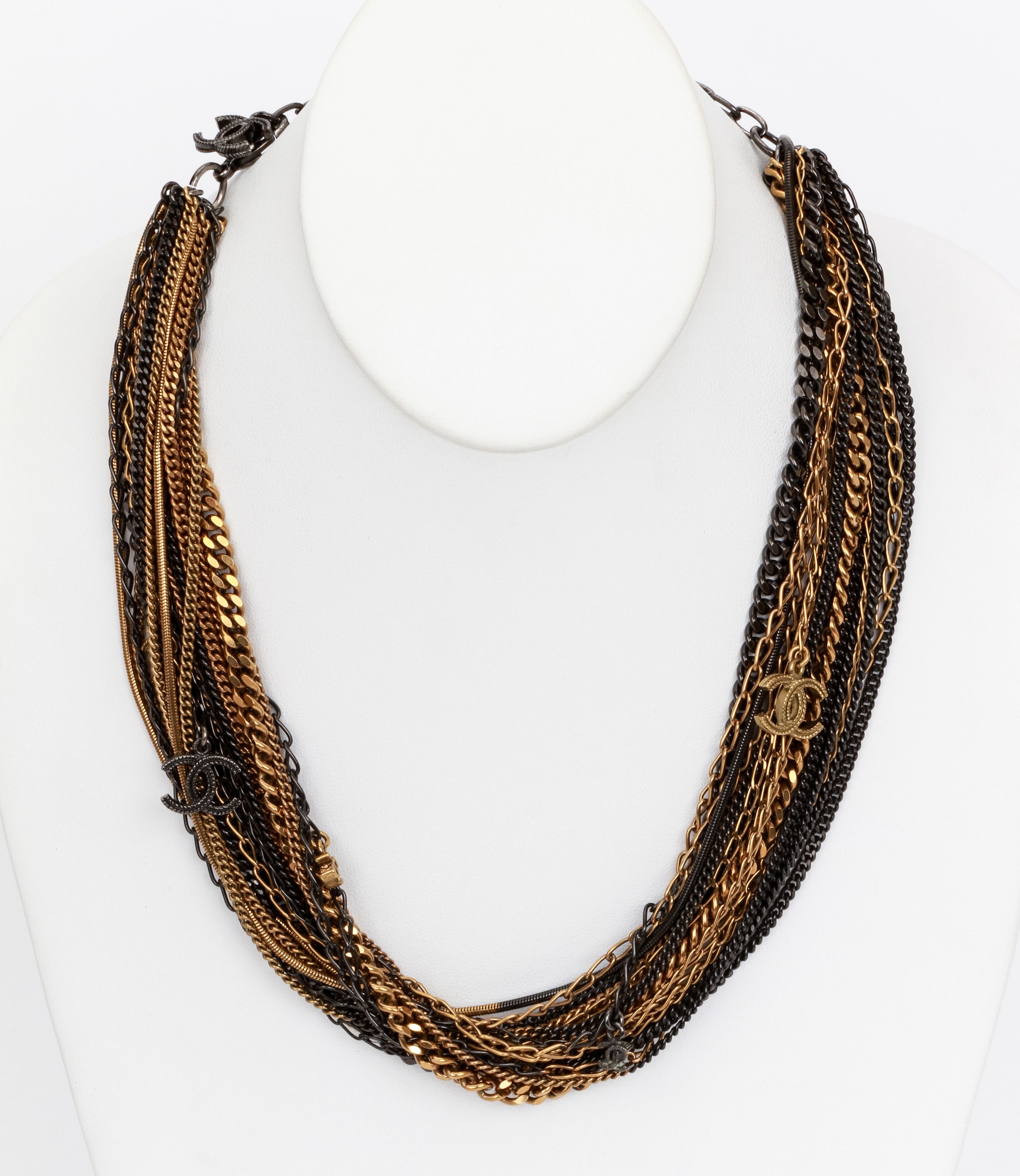 Chanel torsade chain necklace black gold~P77633460