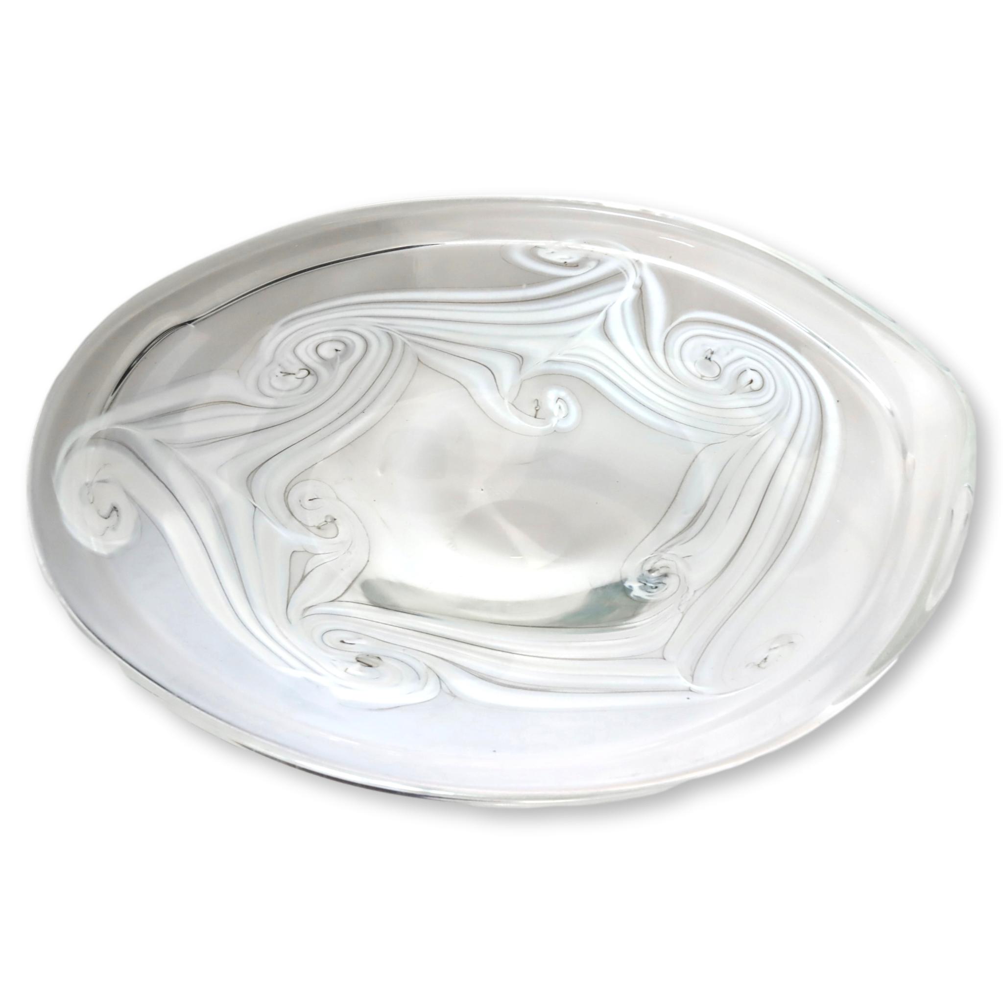 M. Rhys Williams Art Glass Bowl~P77660415