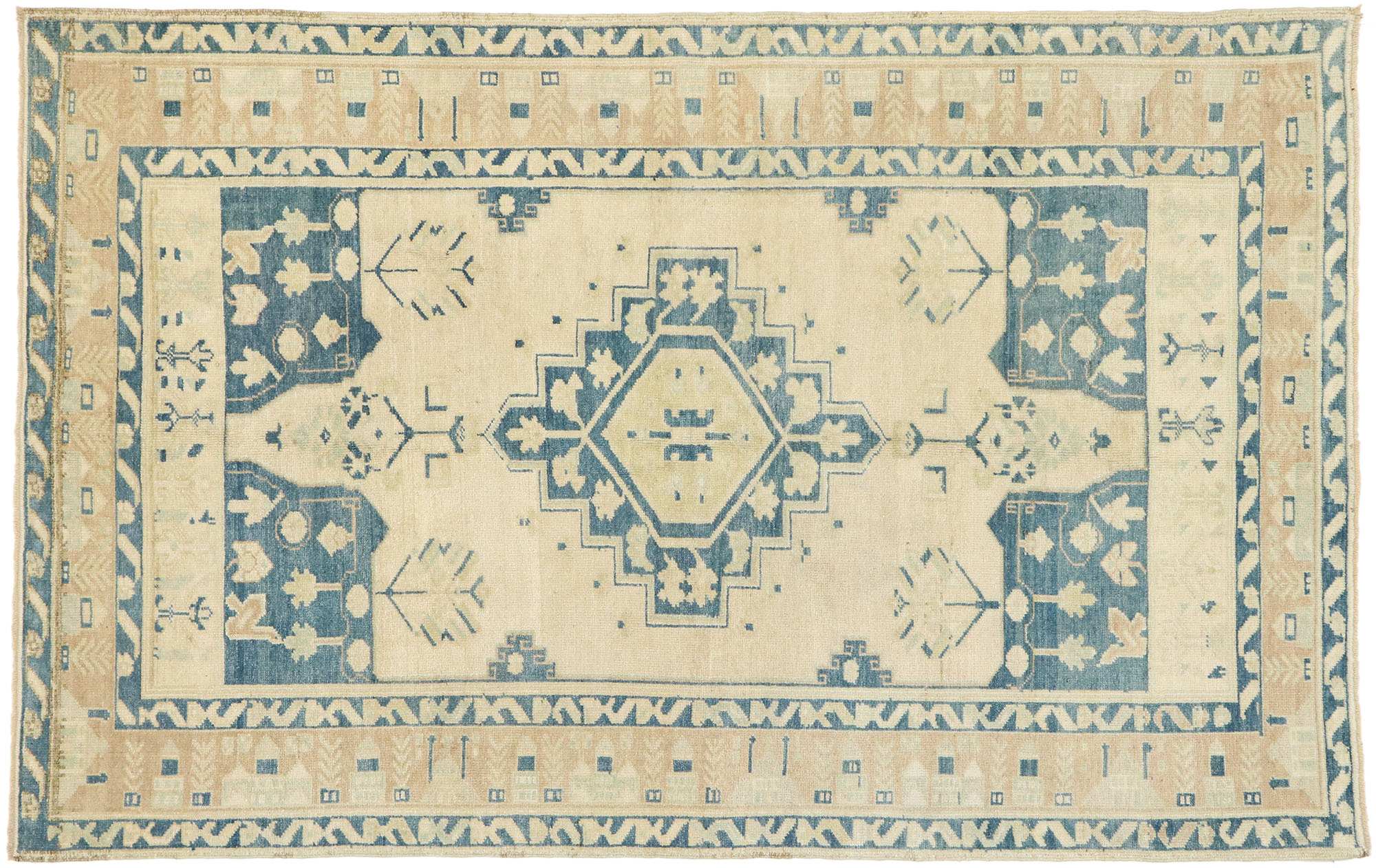 Vintage Turkish Oushak Rug, 4'4 x 6'10~P77594550