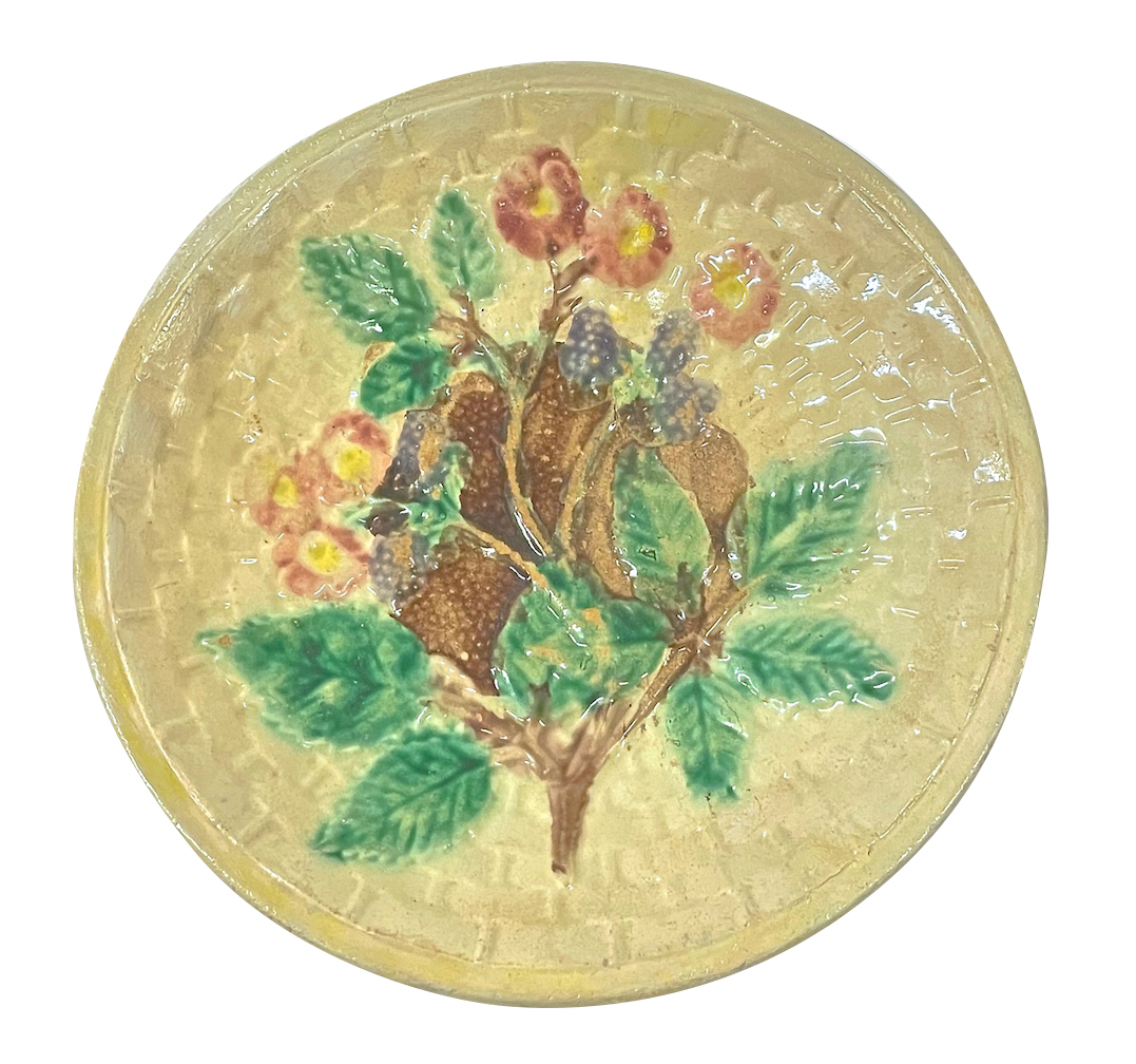 Majolica Floral, Berry & Basket Plate