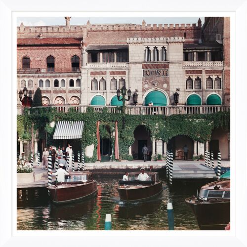 "Westin Excelsior," Slim Aarons, January 1, 1957 Photograph