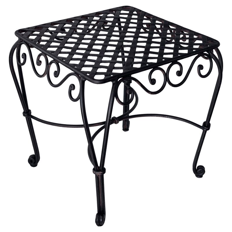Wrought Iron Table/Basket Weaved Top