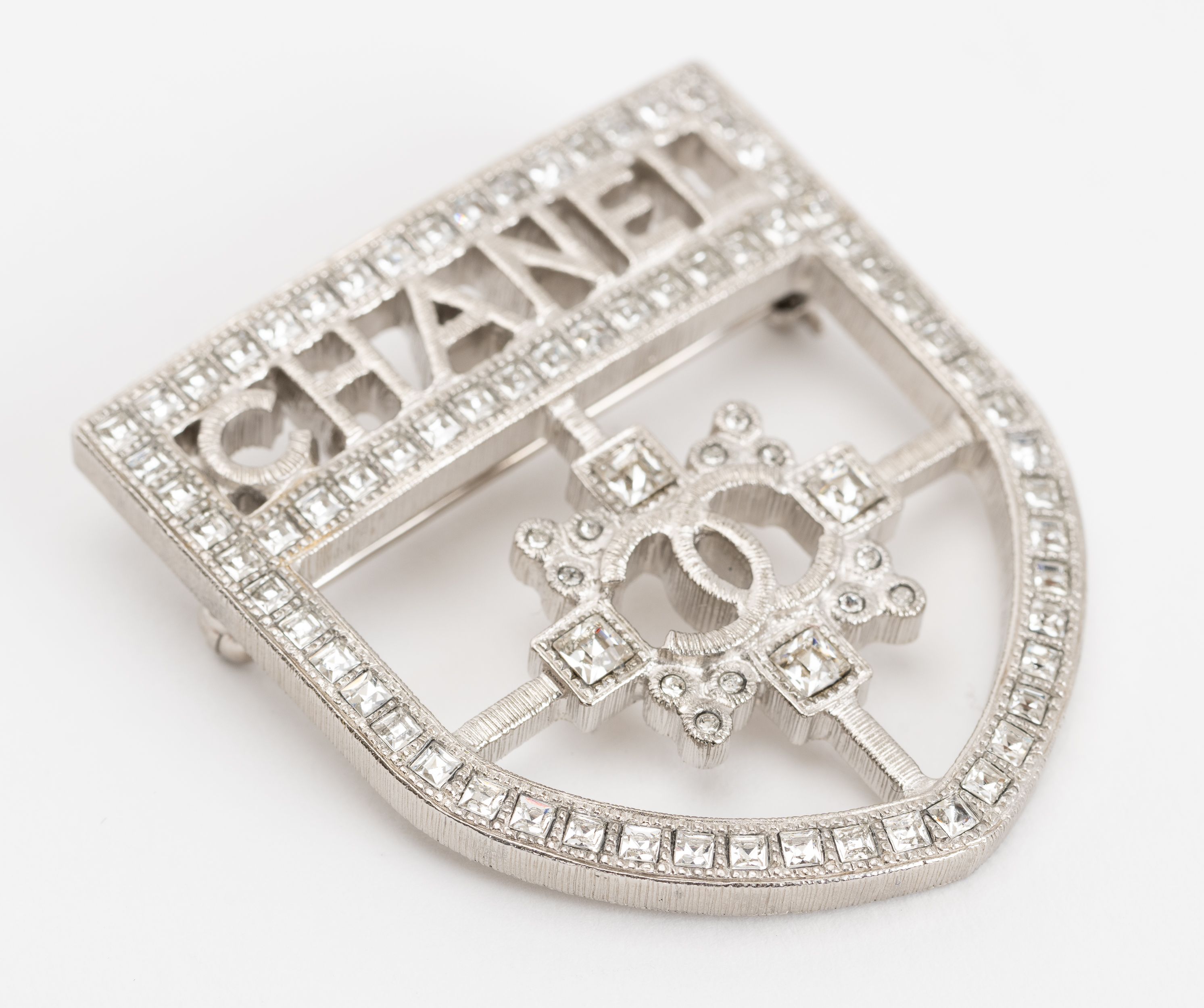 Chanel Crystal Crest Shield Brooch Chanel Crystal Crest Shield Brooch~P77688773