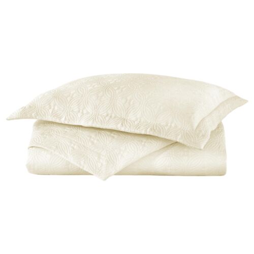 Lucia Matelassé Coverlet