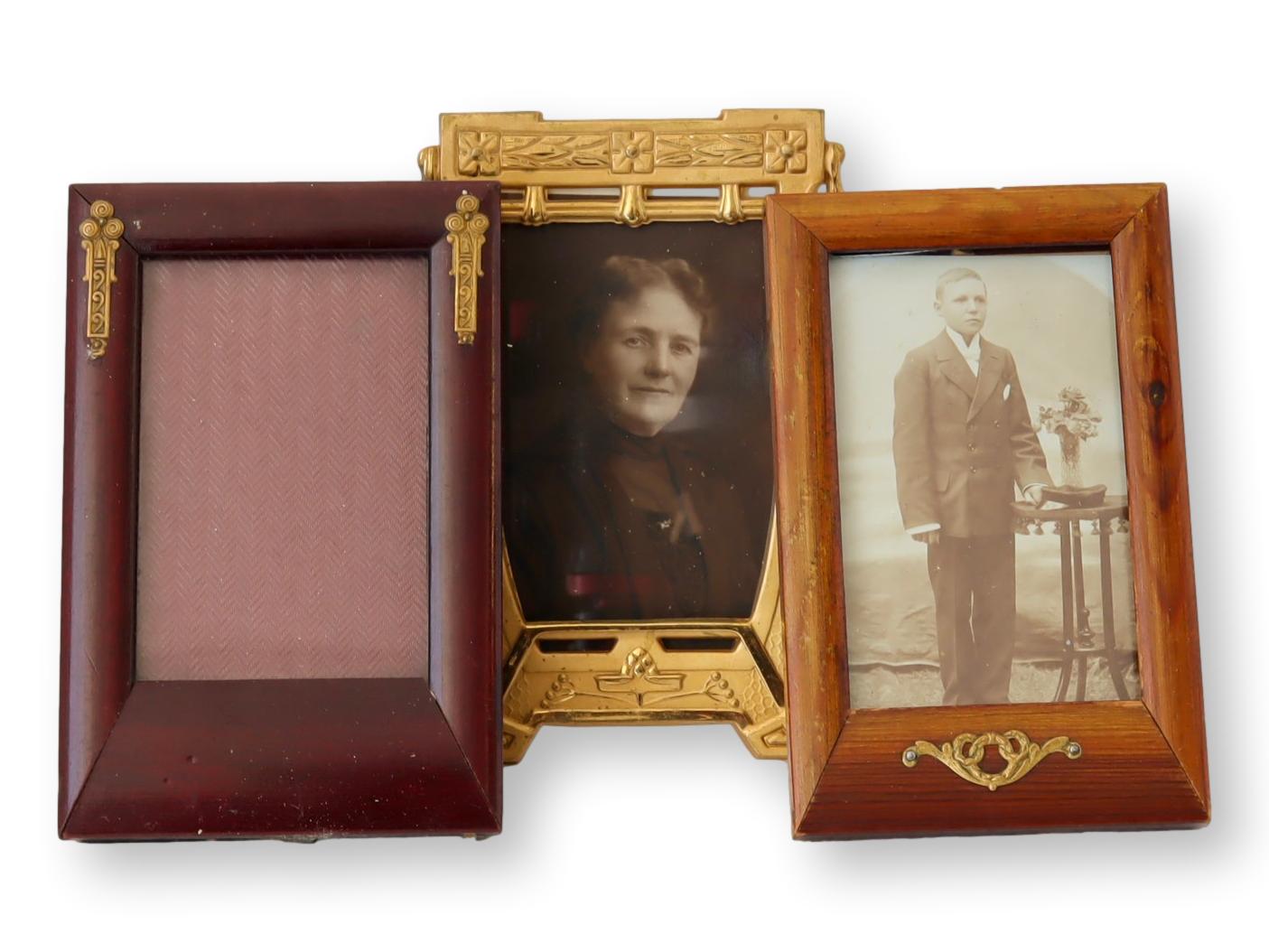 1920s Picture Frame Grouping~P77678461