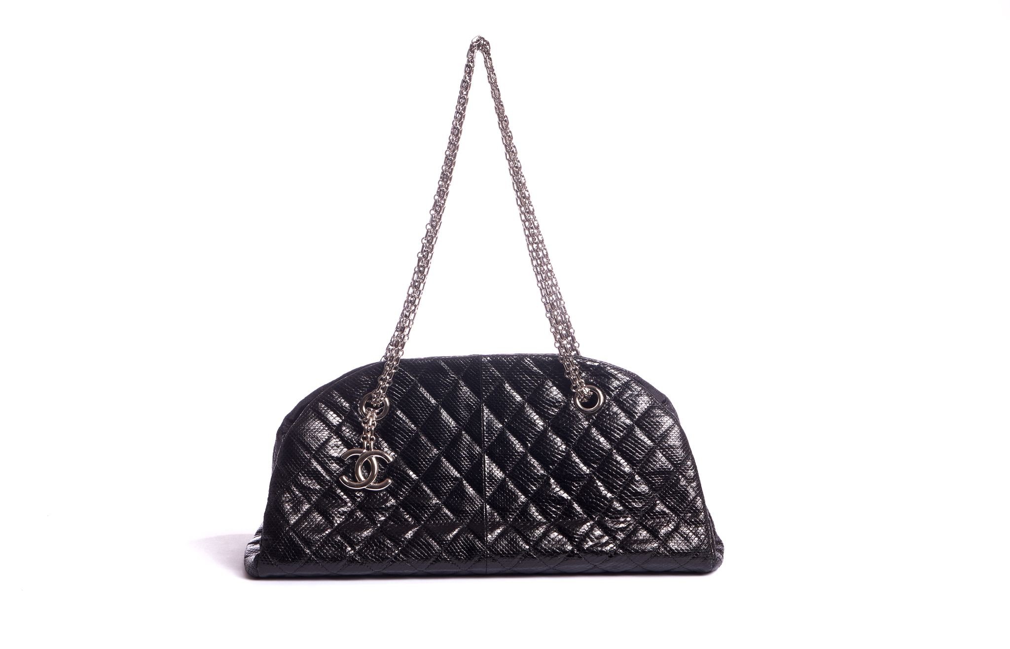 Chanel Rare Black Lizard Shoulder Bag~P77606565