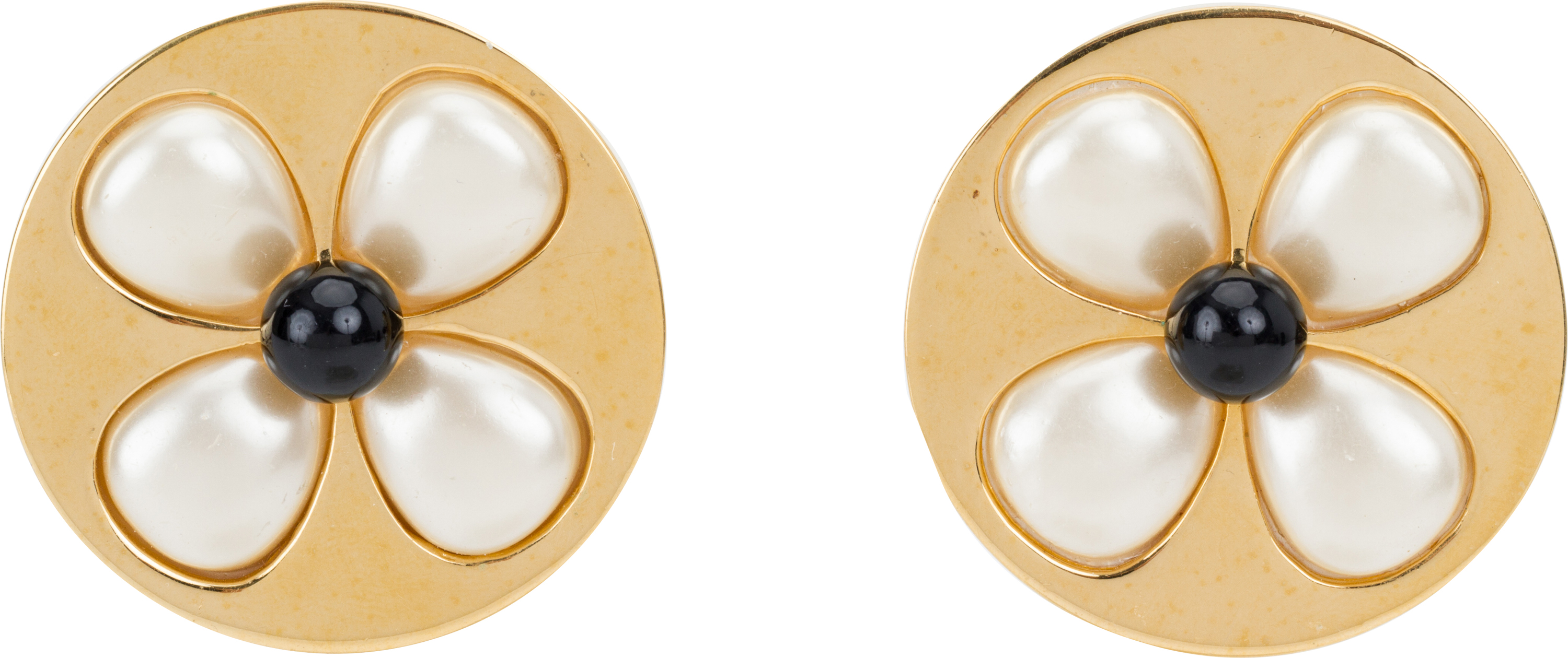 Chanel Oversize Pearl Clover Earrings~P77599859
