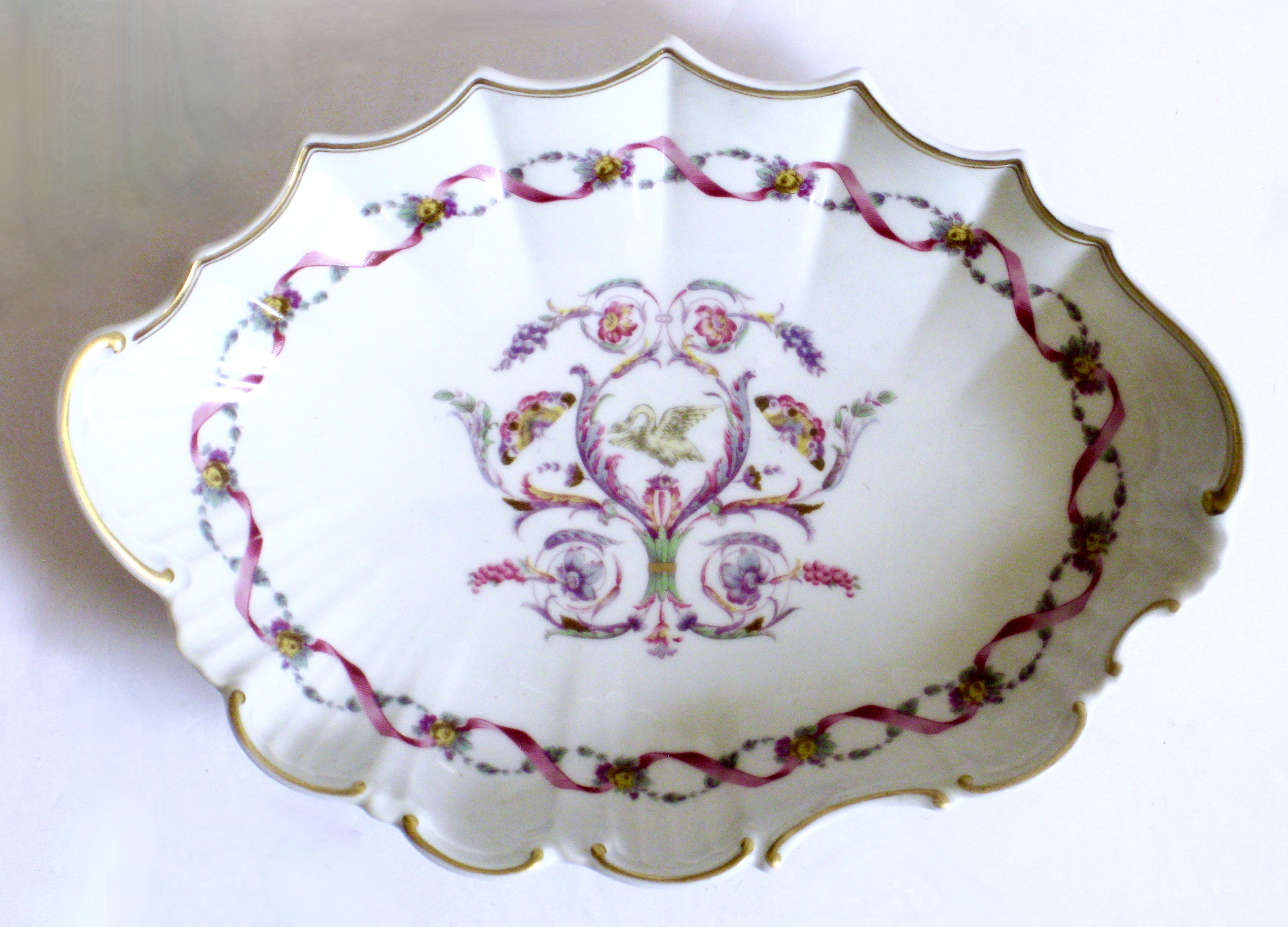 Ginori Italian Porcelain Scalloped Dish~P77687605