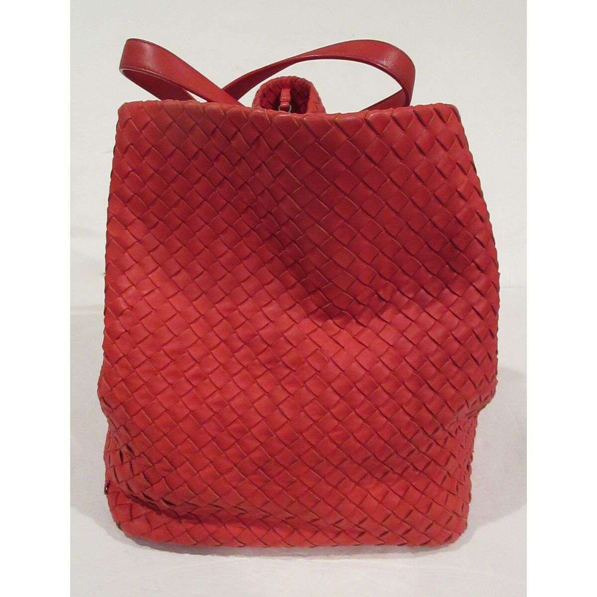 Bottega Veneta Vintage Woven Raffia Leather Zip Tote (SHF-Hp09r7) – LuxeDH