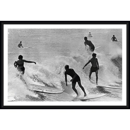 Surfing Derby~P77620719