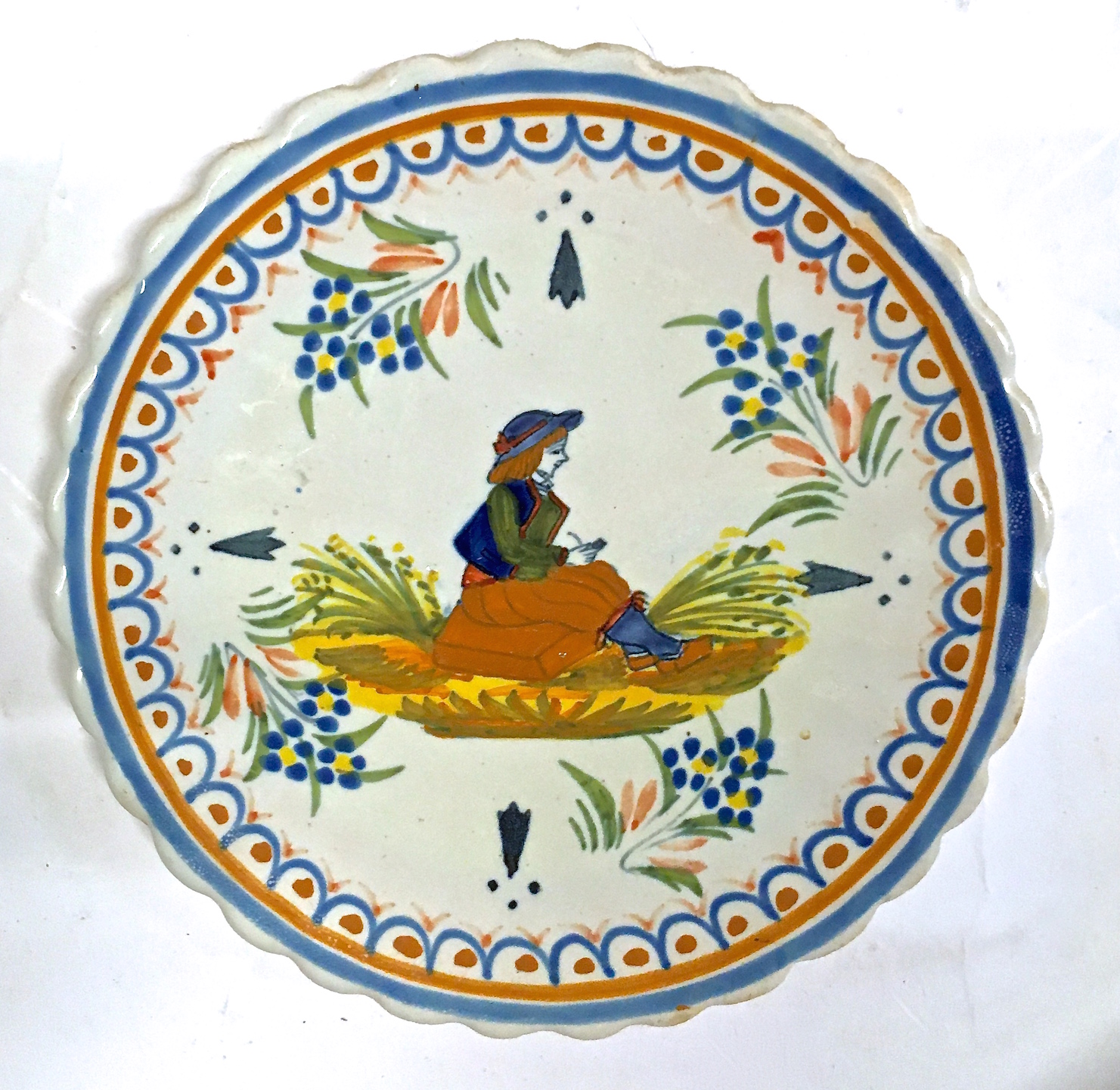 Quimper Woman W/Pipe & Floral Plate~P77662747