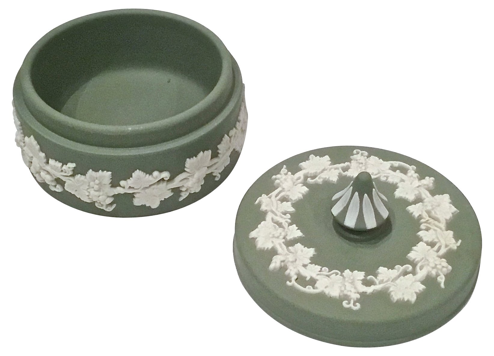 Wedgwood Porcelain Grapevine Box~P77470328