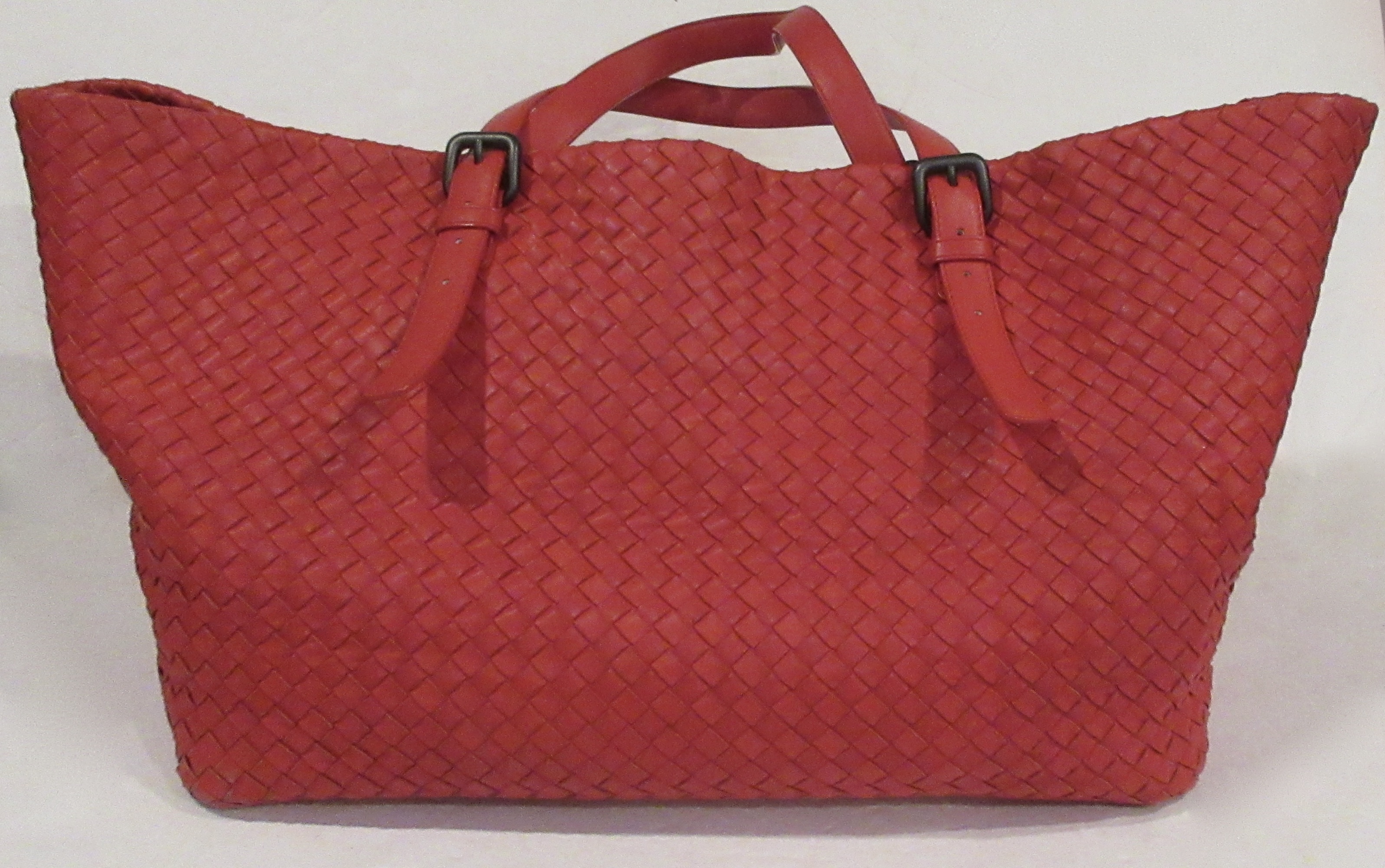 Bottega Veneta Large Woven Leather Bag~P77678772