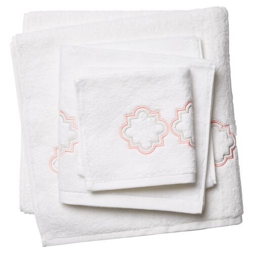 3-Pc Quatrefoil Towel Set, White/Pink~P77344016
