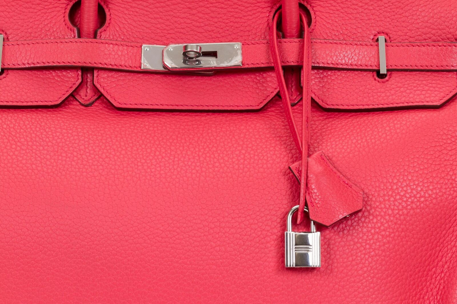 Hermès Birkin 25 Top Handle Bag in Togo Leather, Gold Hardware
