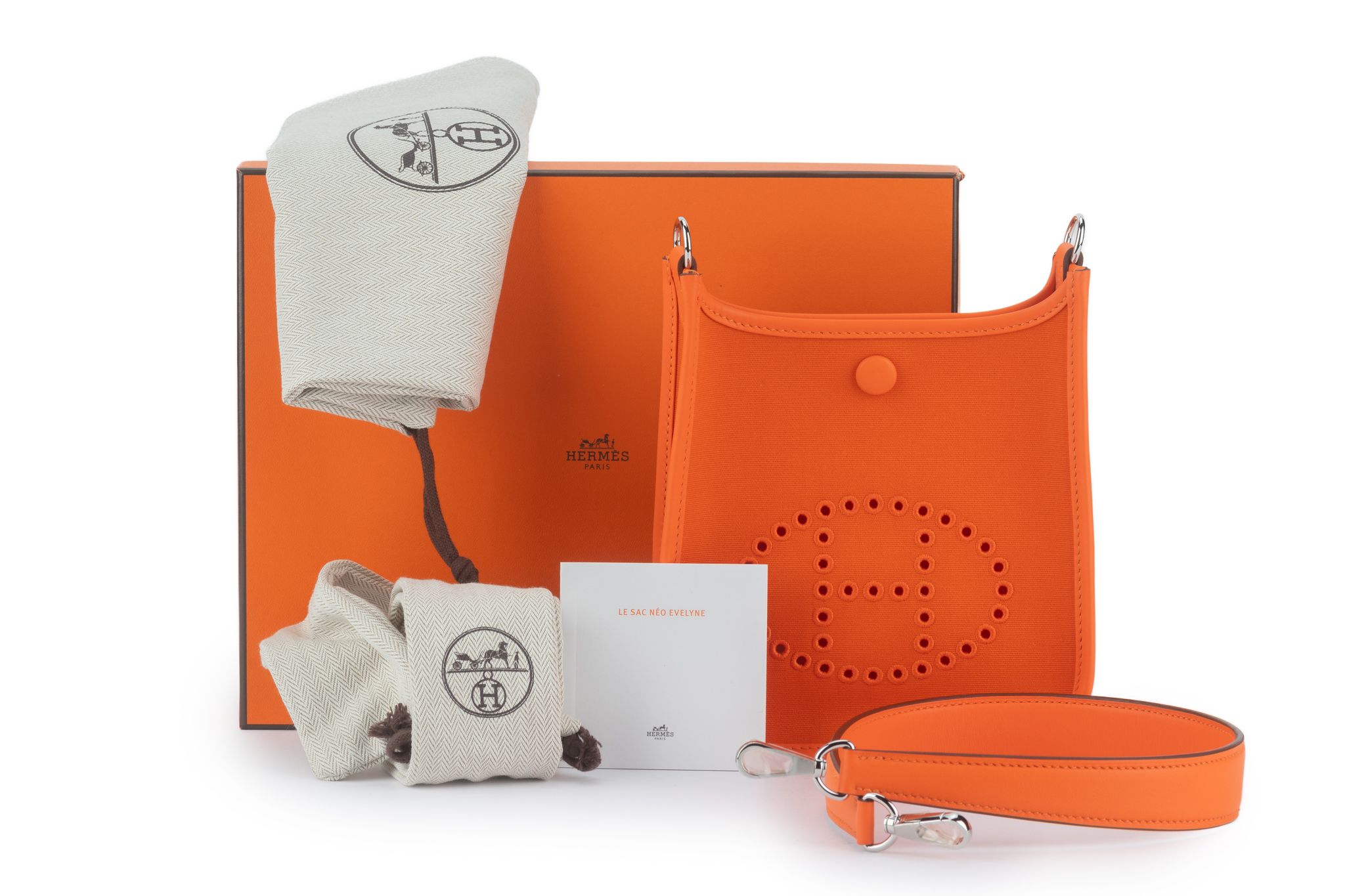 Hermès New Mini Evelyne Neo Orange~P77719883