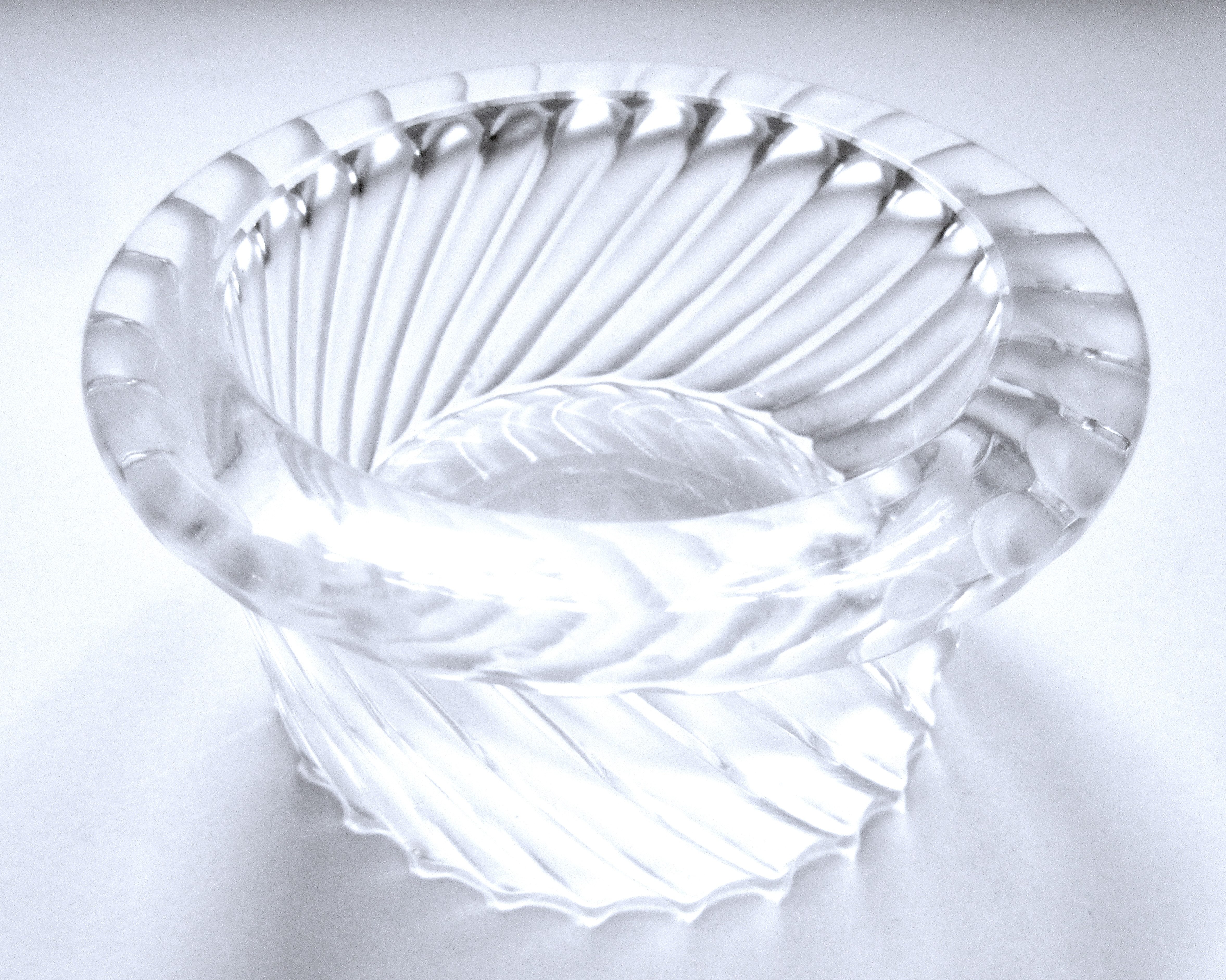 Lalique Art Deco Swirl Ashtray~P77694259