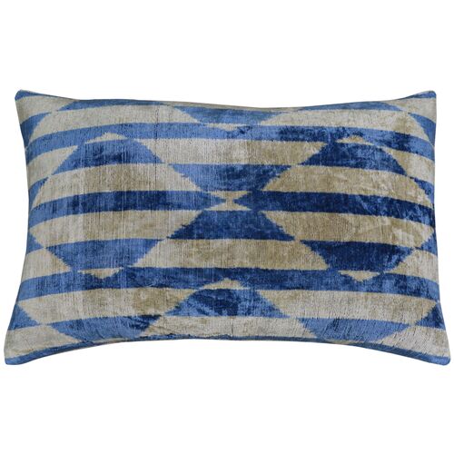 Delilah 16x24 Lumbar Pillow, Blue/Off-White~P77630410