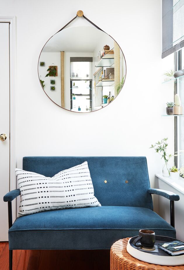 The addition of a mirror transforms any nook into a destination. Photo by Cheng Lin.

