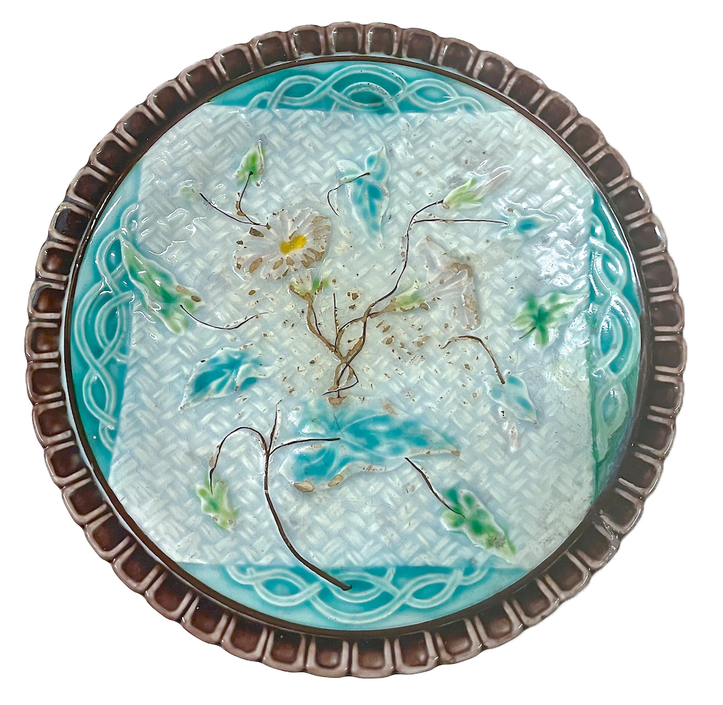 Majolica Floral/Leaf Basket Weave Plate