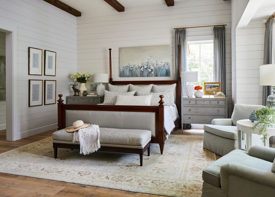 Bright light and neutral hues make the bedroom an inspired, meditative haven.
