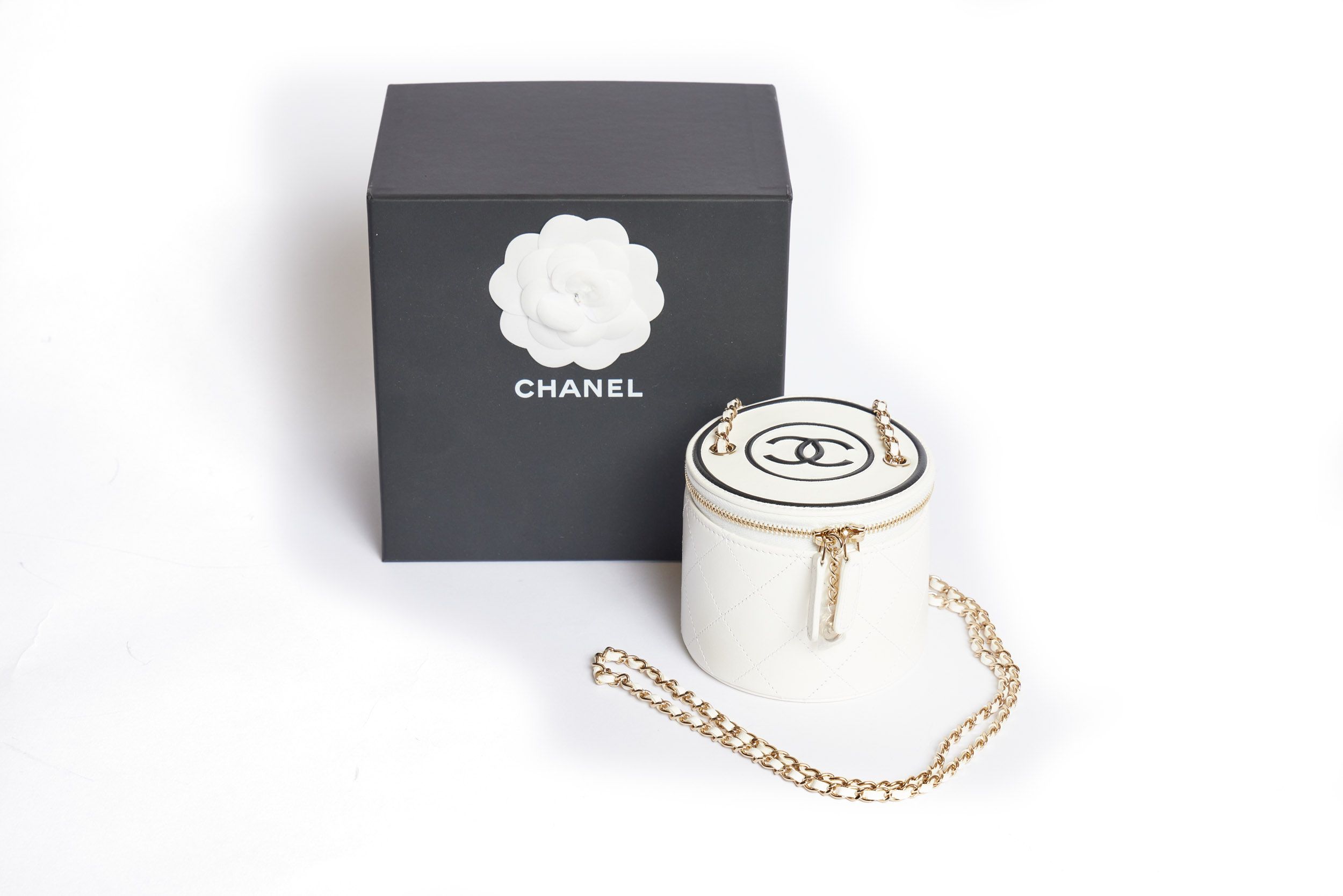 Chanel White Leather CC Mania Vanity Case Chanel